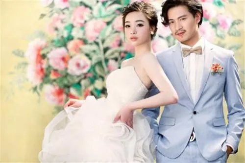 天长地久婚纱摄影价格是怎样的 新人如何才能拍好婚纱照