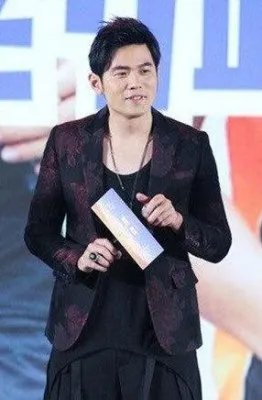 周杰伦节目现场发飙 小公举是正能量的代表