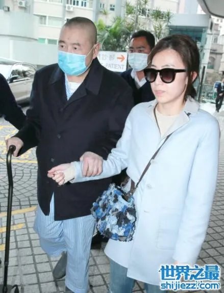 刘銮雄扶正甘比,揭秘甘比用何手段俘获男人心