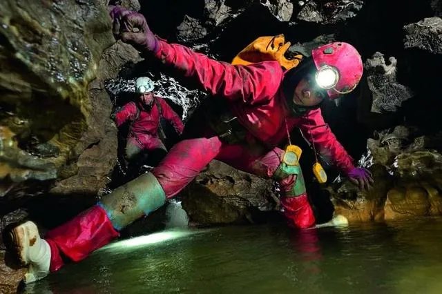 “江西萍乡8人被困地下溶洞”大家怎么看?