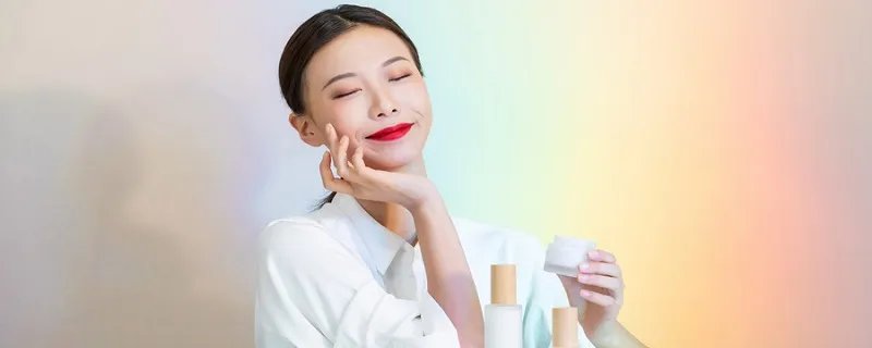 化妆水的用法 化妆水的正确使用方法