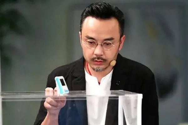 汪涵因个人代言而道歉,2018年就结束的代言,为何现在才出来道歉?