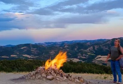 喷发火山用来烧烤 吃完烧烤吃什么能排毒解毒