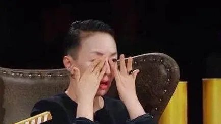 如何看待演员凌潇肃开通微博这一事件？