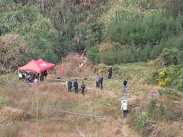 “江西萍乡8人被困地下溶洞”大家怎么看？