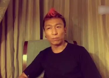 陈羽凡酒后砸车泄愤是怎么回事？