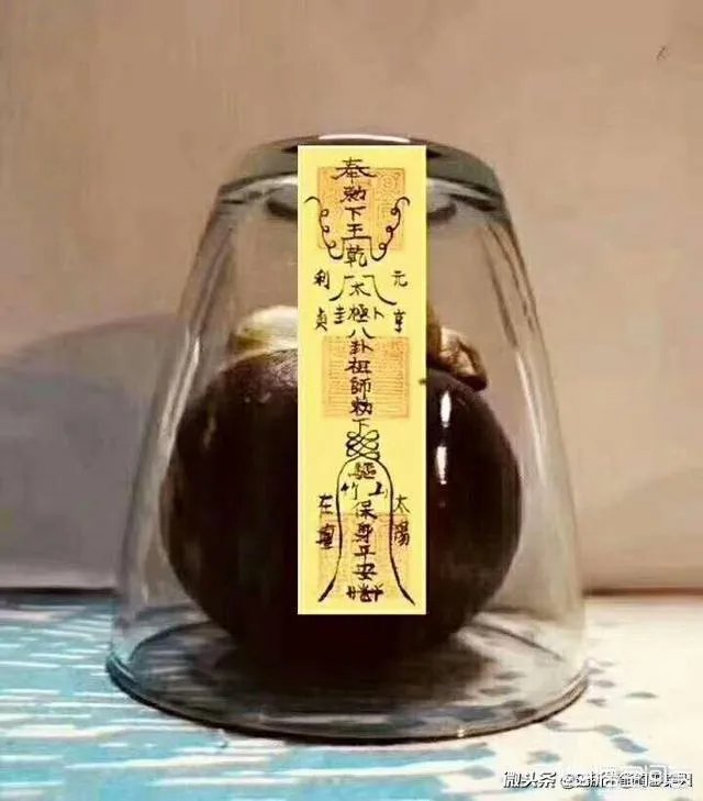 LOL主播马飞飞宣布复播,uu为其宣传,网友称“马飞复出,还会远吗”,你怎么看?