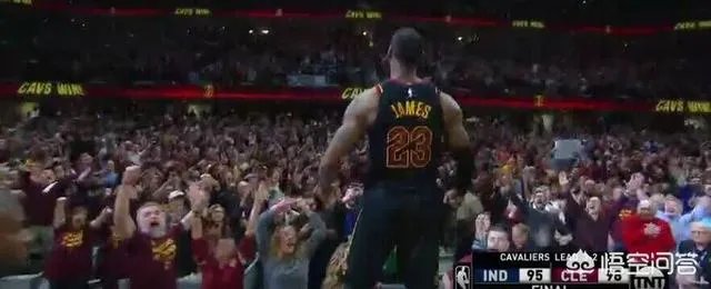 詹姆斯中场三分绝杀