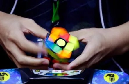 世界最大魔方比赛在哪里举行的？