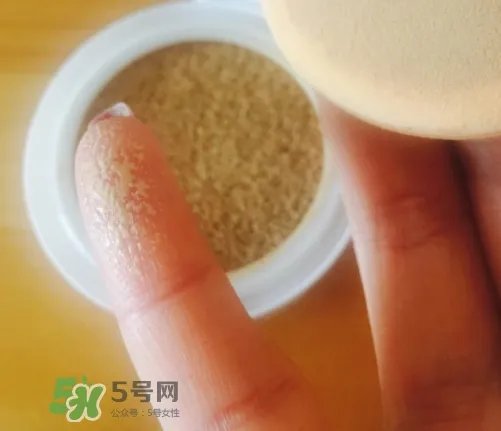 兰蔻小粉盒气垫多少钱？兰蔻小粉盒气垫专柜价格