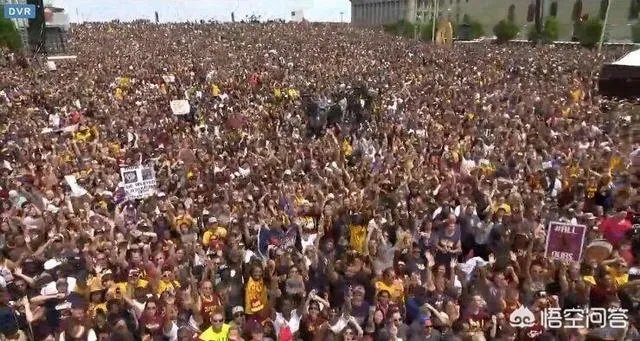 如果杜兰特续约勇士，建立王朝，历史地位能超詹姆斯吗？