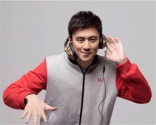 宁泽涛父亲身高猜测 小鲜肉竟然出身军人世家