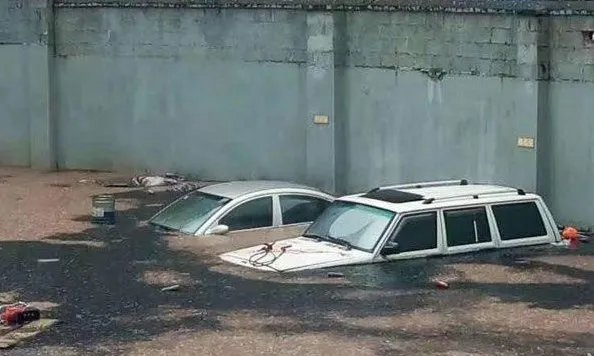 昆明幺鹰水库泄洪道发生了垮塌事故？