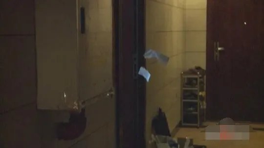 为什么居民屋内发现尸体？